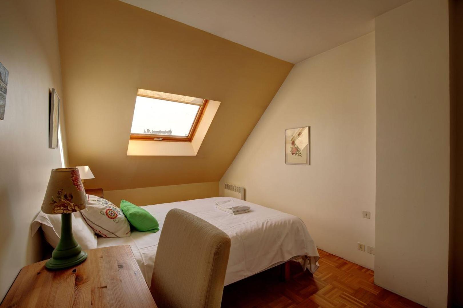 Spacious T2 Apt In City Center. Амбоаз Екстериор снимка