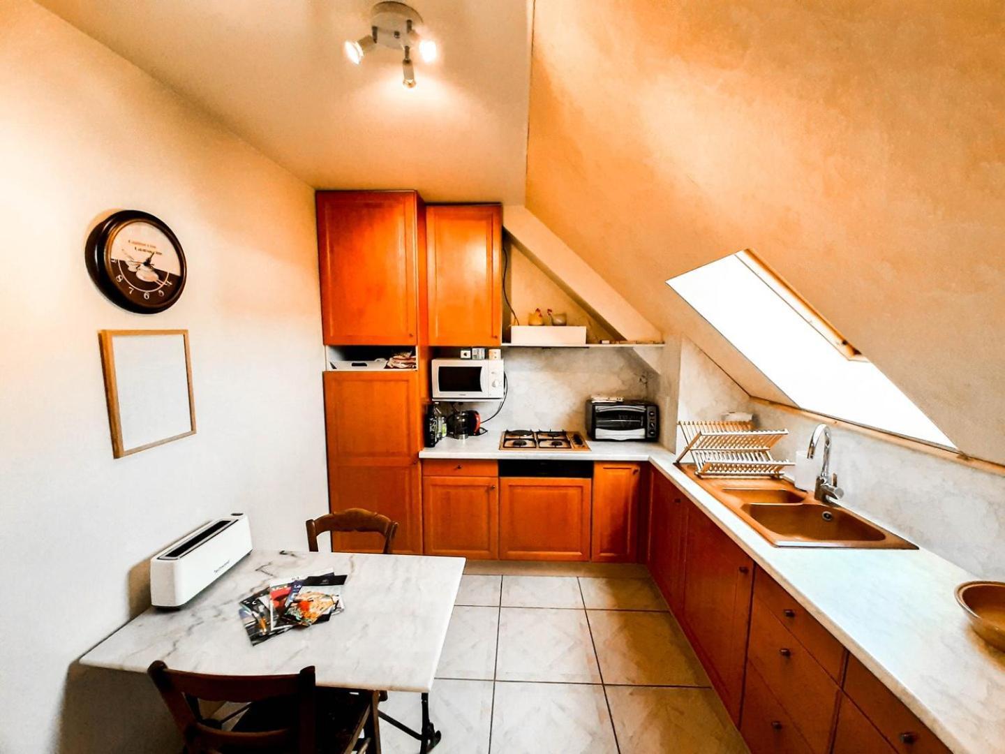 Spacious T2 Apt In City Center. Амбоаз Екстериор снимка