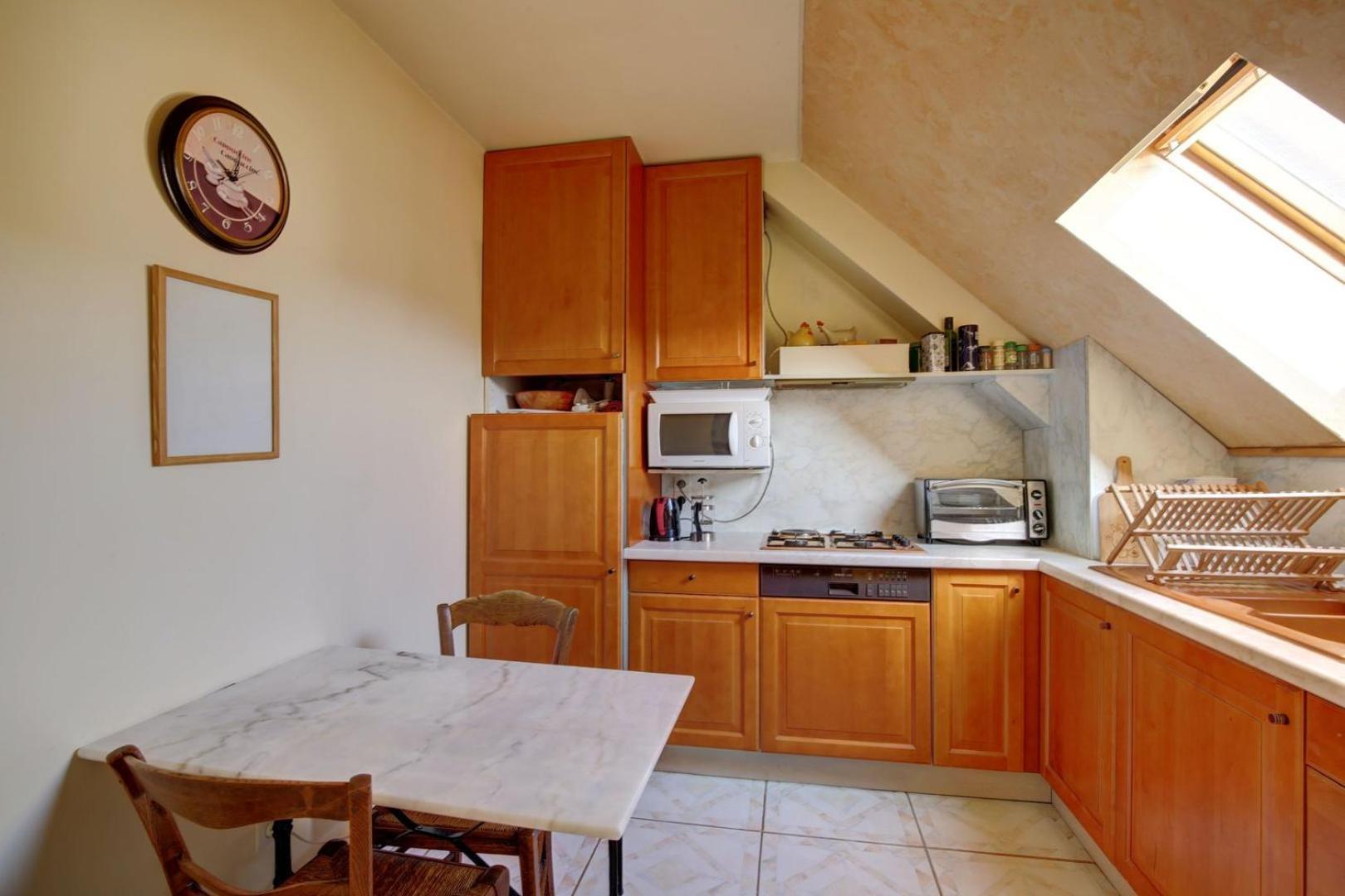 Spacious T2 Apt In City Center. Амбоаз Екстериор снимка